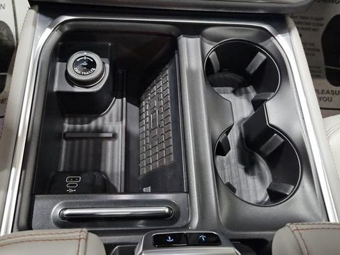 Certified 2025 Ford Expedition Max Active AWD/4WD image 29