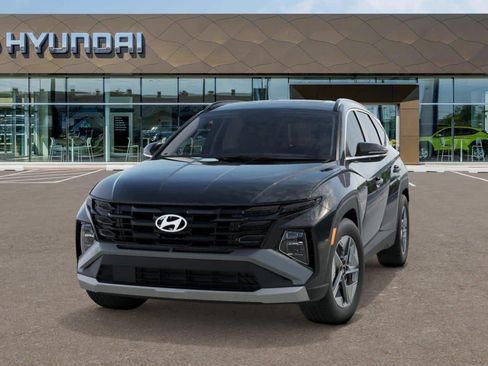 Used 2025 Hyundai Tucson SEL FWD image 11