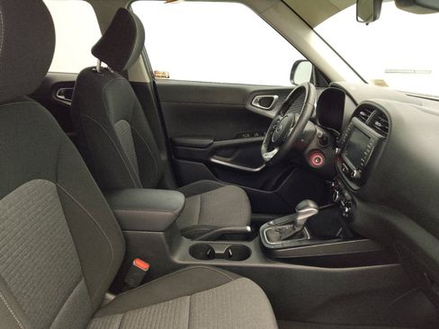 Used 2021 Kia Soul GT-Line FWD image 21