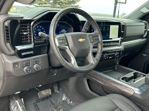 Used 2025 Chevrolet Silverado 3500 LTZ w/ LTZ Plus Package image 7