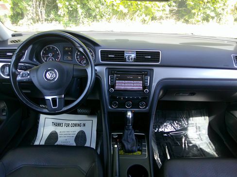 Used 2015 Volkswagen Passat 1.8T Limited Edition image 31