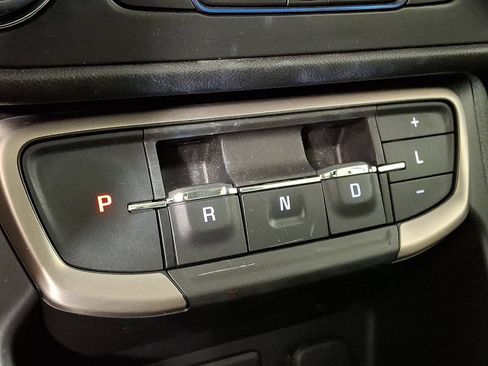 Used 2023 GMC Terrain Denali w/ Denali Premium Package AWD/4WD image 17
