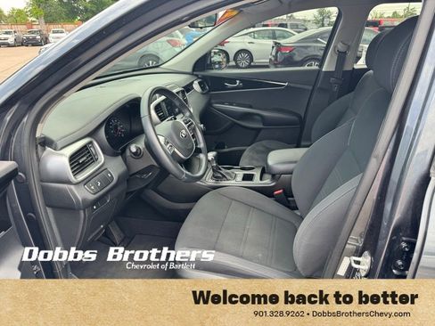 Used 2020 Kia Sorento LX w/ LX I4 Convenience Package FWD image 9