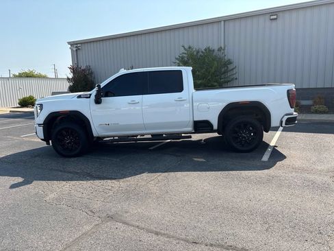 Used 2025 GMC Sierra 2500 AT4 AWD/4WD image 6