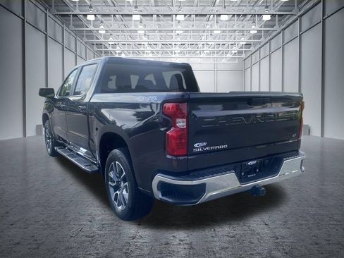 Used 2023 Chevrolet Silverado 1500 LT AWD/4WD image 9