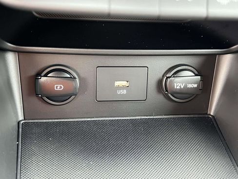 Used 2023 Hyundai Kona SEL AWD/4WD image 32
