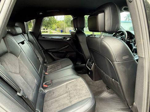 Used 2017 Porsche Macan image 15