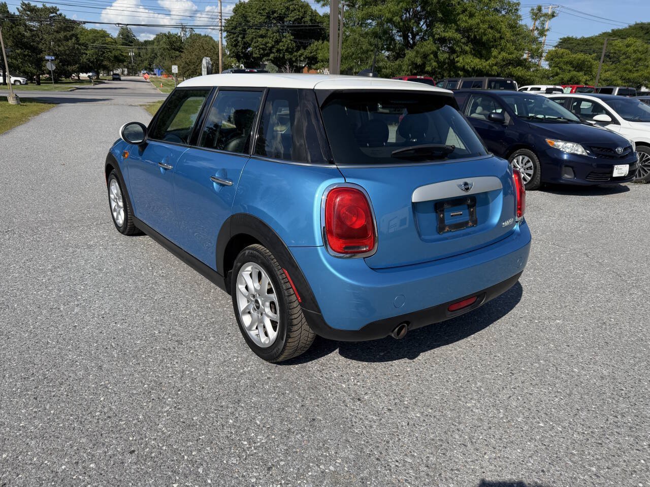 Used 2015 MINI Cooper 4-Door Hardtop FWD image 3