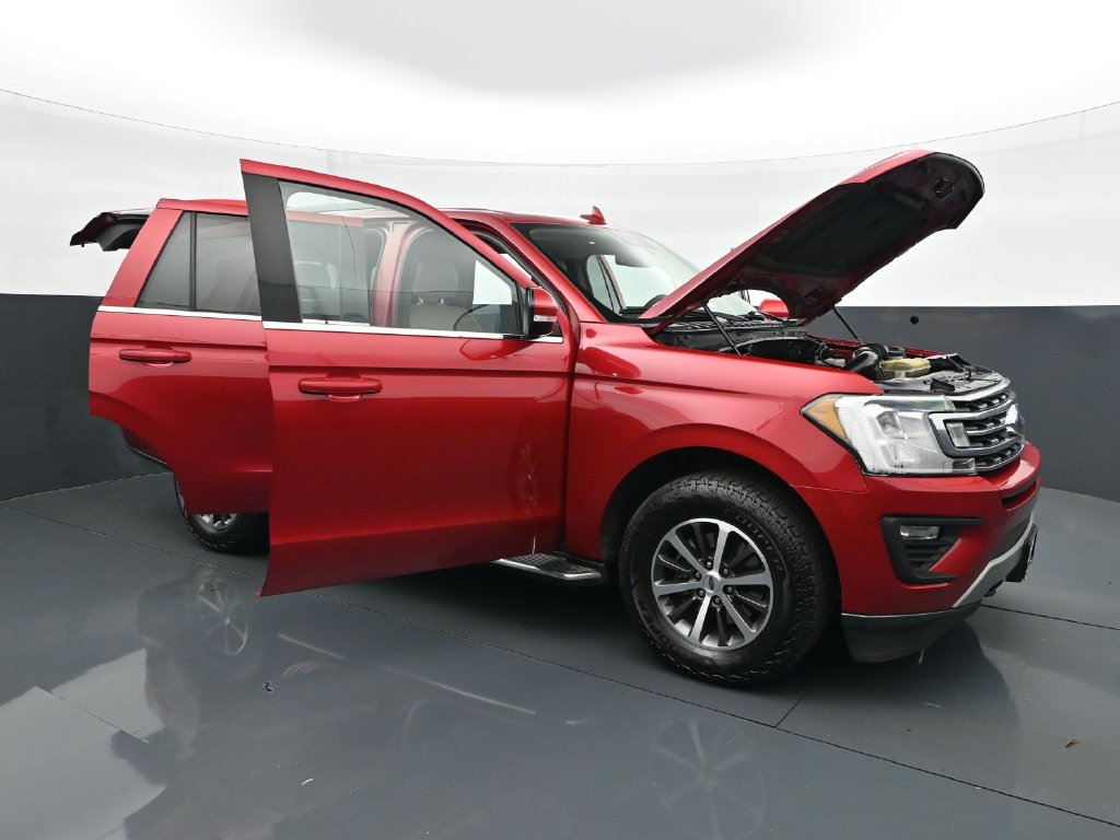 Used 2020 Ford Expedition XLT w/ Equipment Group 202A AWD/4WD image 35