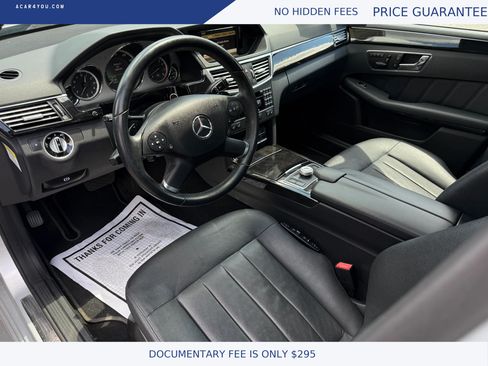 Used 2011 Mercedes-Benz E 550 4MATIC Sedan image 17