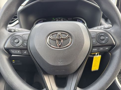 Used 2025 Toyota RAV4 LE image 11