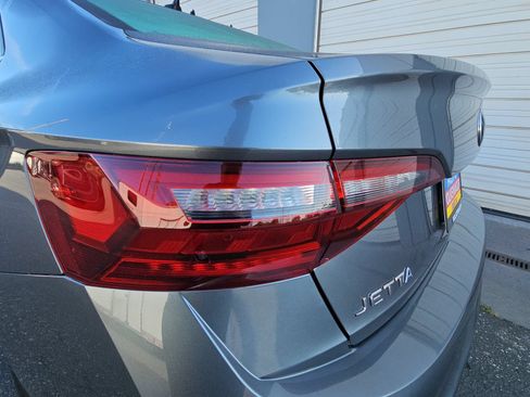 Used 2022 Volkswagen Jetta SEL FWD image 33