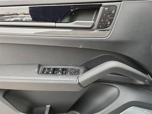New 2026 Porsche Cayenne GTS image 15