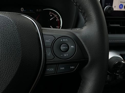 Used 2025 Toyota RAV4 XLE image 35