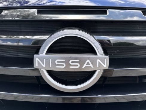 Used 2025 Nissan Pathfinder SV FWD image 10