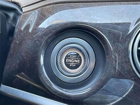 Used 2020 Mercedes-Benz S 450 Sedan image 24