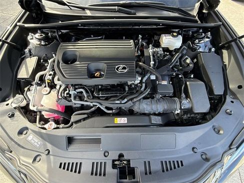Used 2024 Lexus ES 300h F Sport image 27