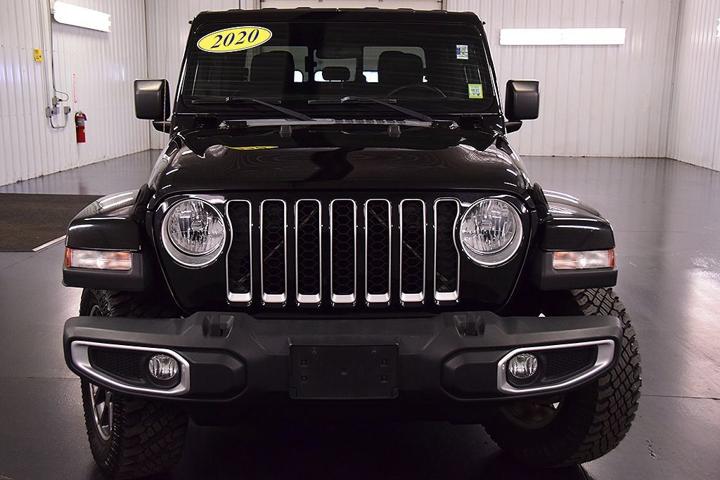 Used 2020 Jeep Gladiator Overland w/ Cold Weather Group AWD/4WD image 2