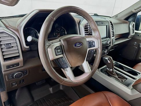 Used 2019 Ford F150 King Ranch image 9