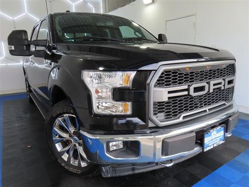 Used 2017 Ford F150 XLT w/ Equipment Group 302A Luxury AWD/4WD image 3