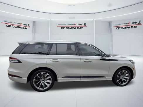 Used 2020 Lincoln Aviator Grand Touring w/ Equipment Group 301A AWD/4WD image 7