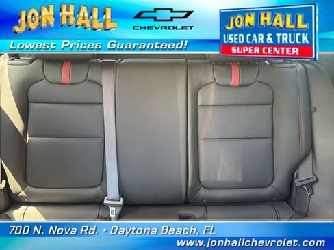 Used 2025 Chevrolet Trax RS FWD image 22