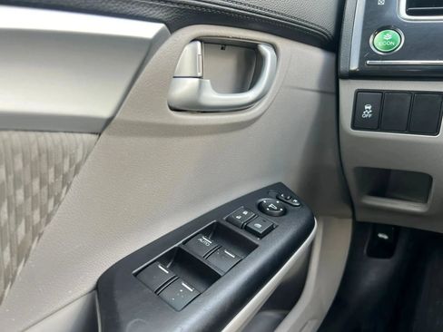 Used 2014 Honda Civic EX image 19