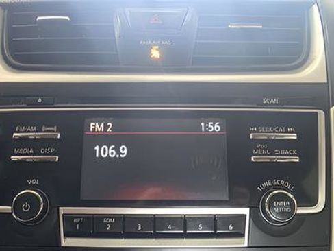 Used 2017 Nissan Altima 2.5 SV image 18