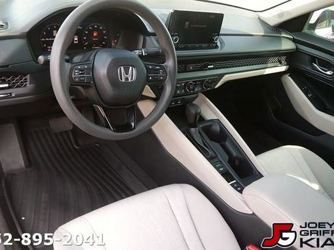 Used 2023 Honda Accord EX image 13
