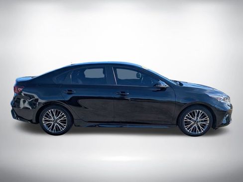 Used 2024 Kia Forte GT-Line w/ GT-Line Premium Package FWD image 2