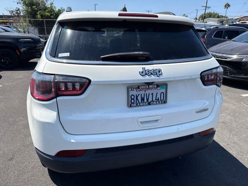 Used 2019 Jeep Compass Latitude w/ Popular Equipment Group FWD image 17