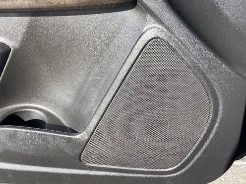 Used 2019 GMC Canyon SLE w/ SLE Convenience Package image 18