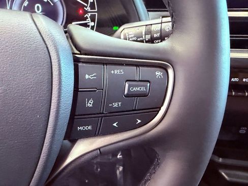 Used 2023 Lexus UX 250h FWD w/ Accessory Package (Z2) image 21