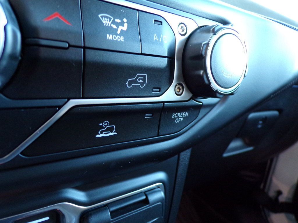 Used 2023 Jeep Wrangler Unlimited Sport AWD/4WD image 23