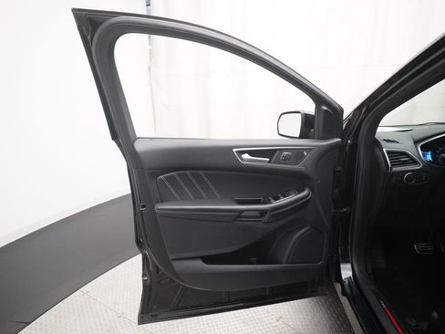 Used 2020 Ford Edge ST w/ Equipment Group 401A AWD/4WD image 30
