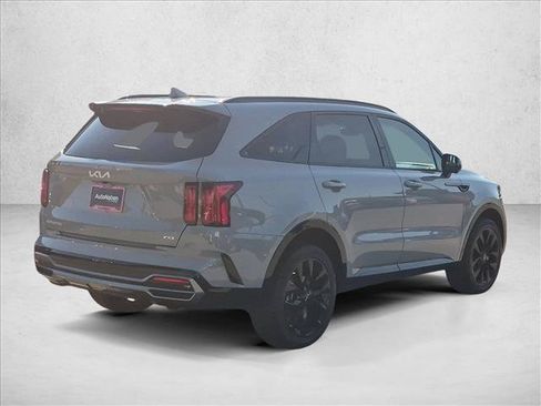Used 2023 Kia Sorento SX AWD/4WD image 5