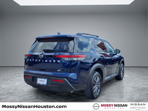 Used 2023 Nissan Pathfinder SV FWD image 7