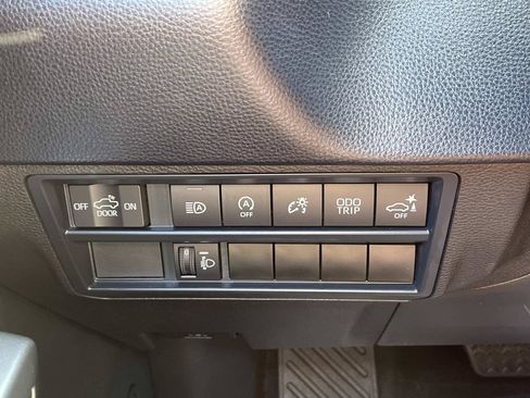 Used 2025 Toyota Tundra SR5 w/ SR5 Convenience Package AWD/4WD image 26