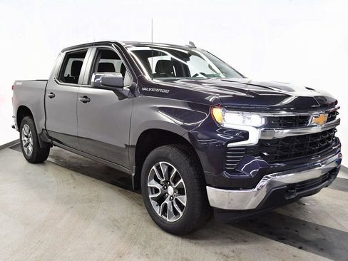 Used 2024 Chevrolet Silverado 1500 LT image 1