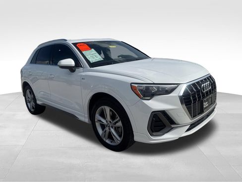 Used 2020 Audi Q3 2.0T Premium AWD/4WD image 3