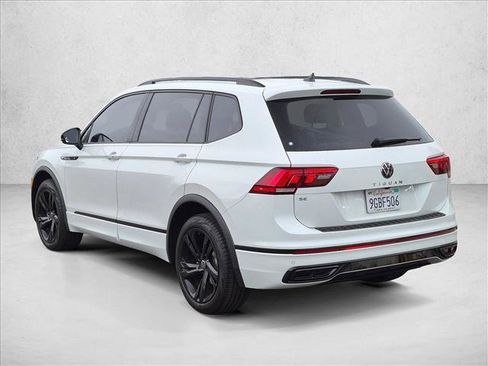 Used 2023 Volkswagen Tiguan SE R-Line FWD image 8