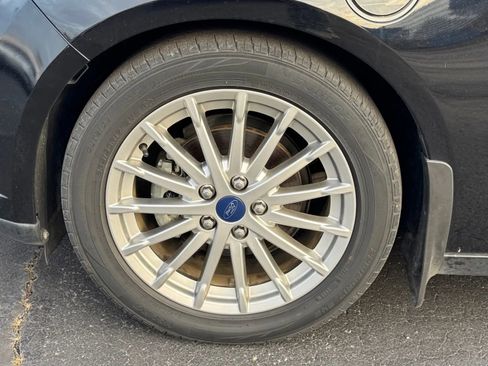 Used 2016 Ford Focus Electric Hatchback w/ Exterior Protection Package image 34