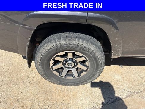 Used 2020 Toyota 4Runner TRD Off-Road Premium w/ Moonroof Package AWD/4WD image 5