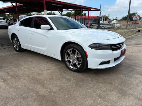 Used 2016 Dodge Charger SE w/ Power Sunroof Group AWD/4WD image 28