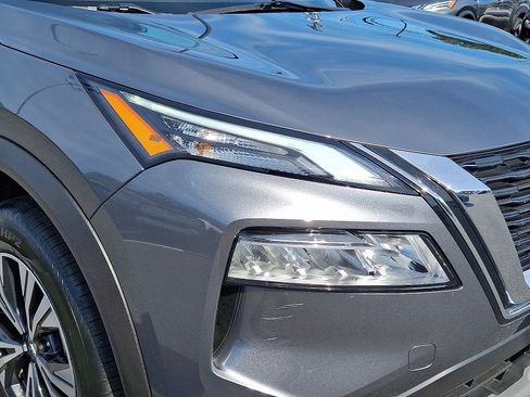 Certified 2023 Nissan Rogue SV image 11