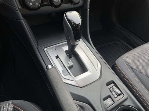 Used 2019 Subaru Crosstrek 2.0i Premium w/ Moonroof Package image 21