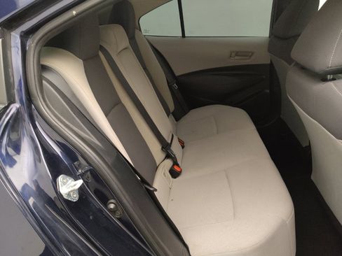 Used 2022 Toyota Corolla LE FWD image 19