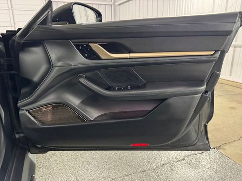 Used 2020 Porsche Taycan Turbo S image 54