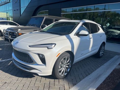 Used 2025 Buick Encore GX Avenir w/ Avenir Convenience Package image 2