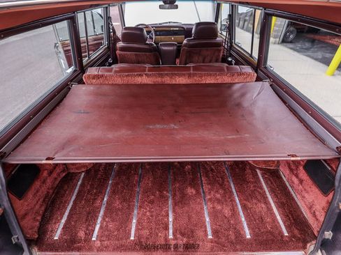 Used 1991 Jeep Grand Wagoneer AWD/4WD image 76